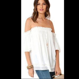 NWOT Hale Bob Odelia Gauze Off Shoulder Romantic Top M